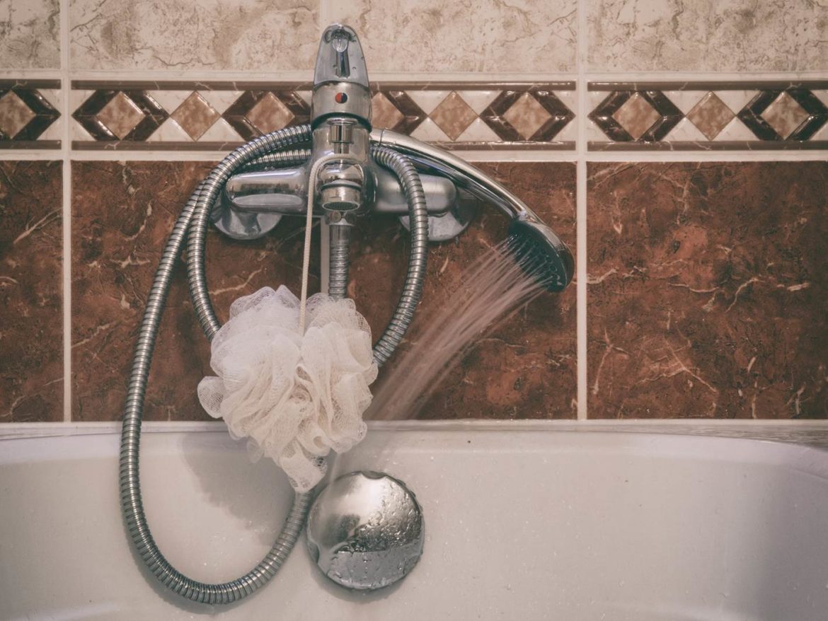 Wanna prostokątna czy narożna?