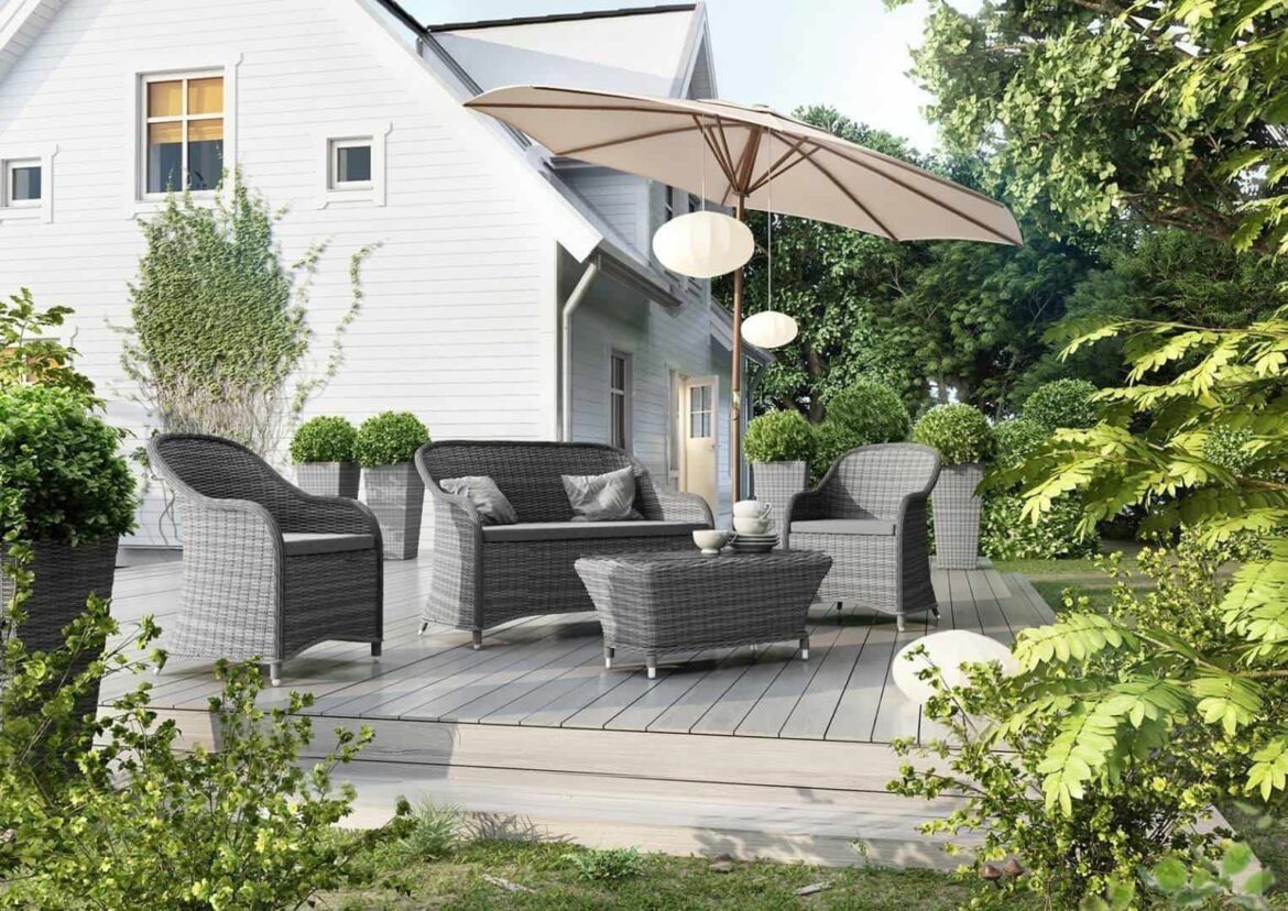 Fotel ogrodowy z poduszką jako element zestawu